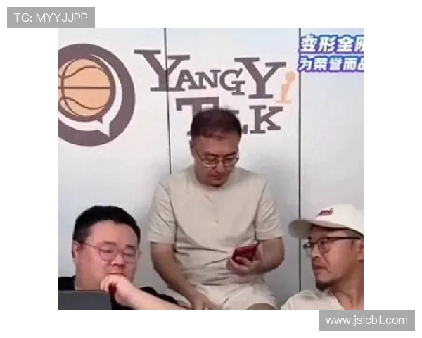 杨毅点评易建联优缺点称其难以成为以马尔卡宁为核心的战术核心 杨毅点评易建联优缺点称其难以成为以马尔卡宁为核心的战术核心
